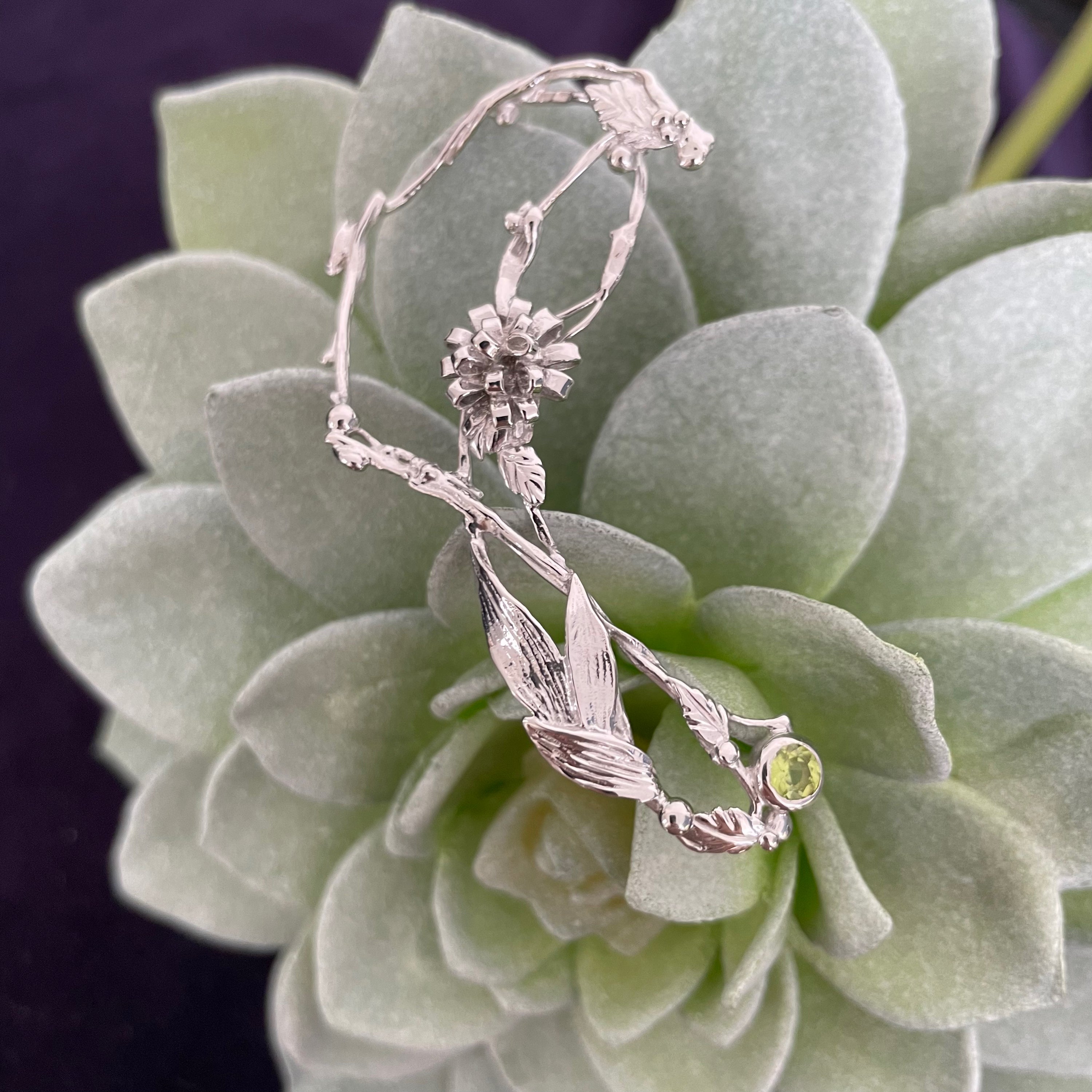 立体花＆蔦 片耳ピアス ロジウム | Atteca（アッテカ）公式オンライン